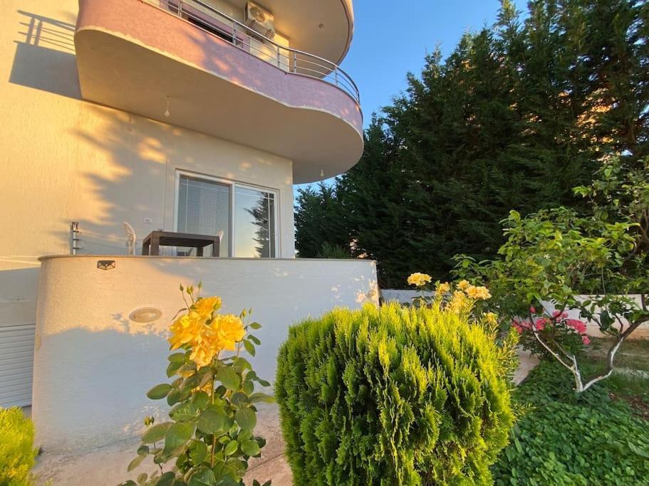 Guesthouse Xhimi Ksamil Exterior photo